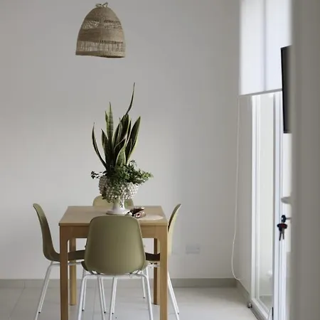 Cocciu D'amuri Apartment *